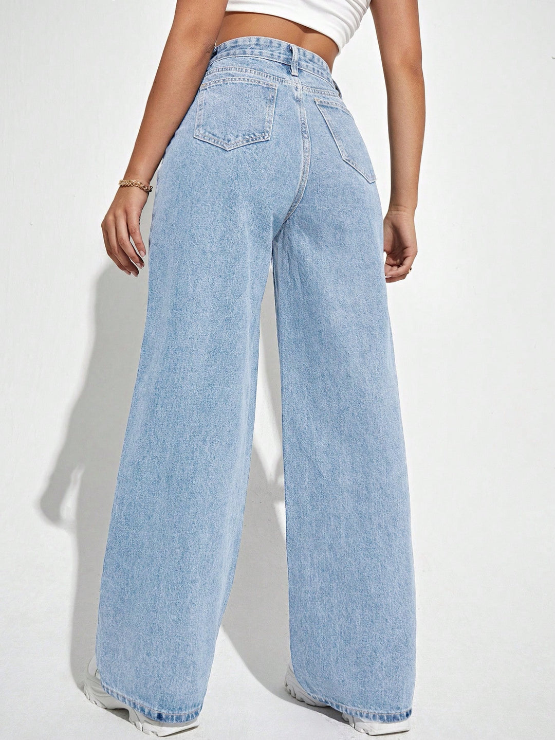 Vela Clean Line Denim