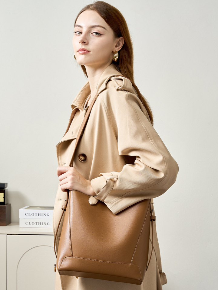 Jackson &amp; Blake  Large Capacity Crossbody Bag
