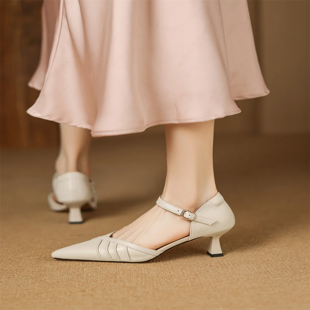 Linea Leather Point Heel