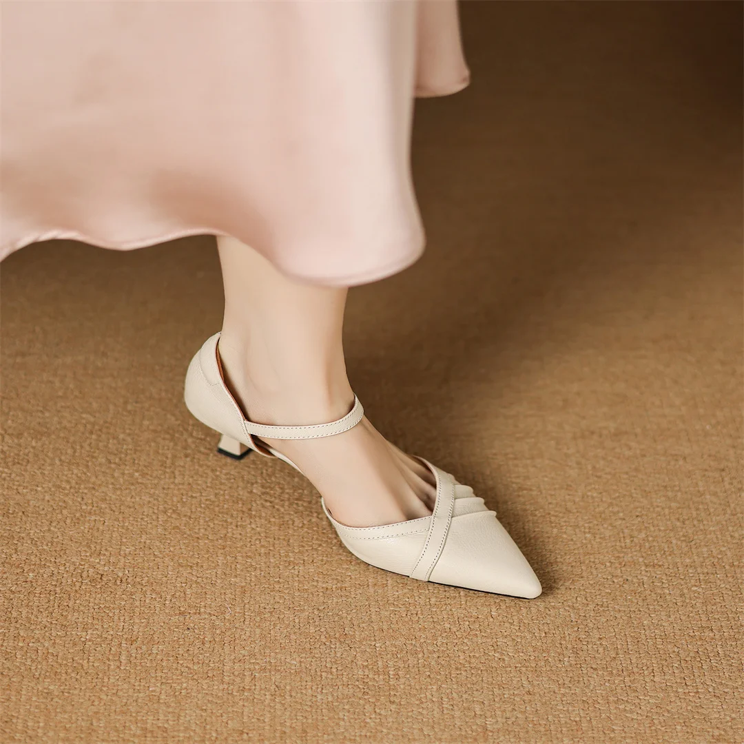 Linea Leather Point Heel