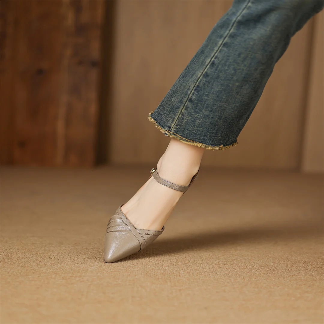 Linea Leather Point Heel