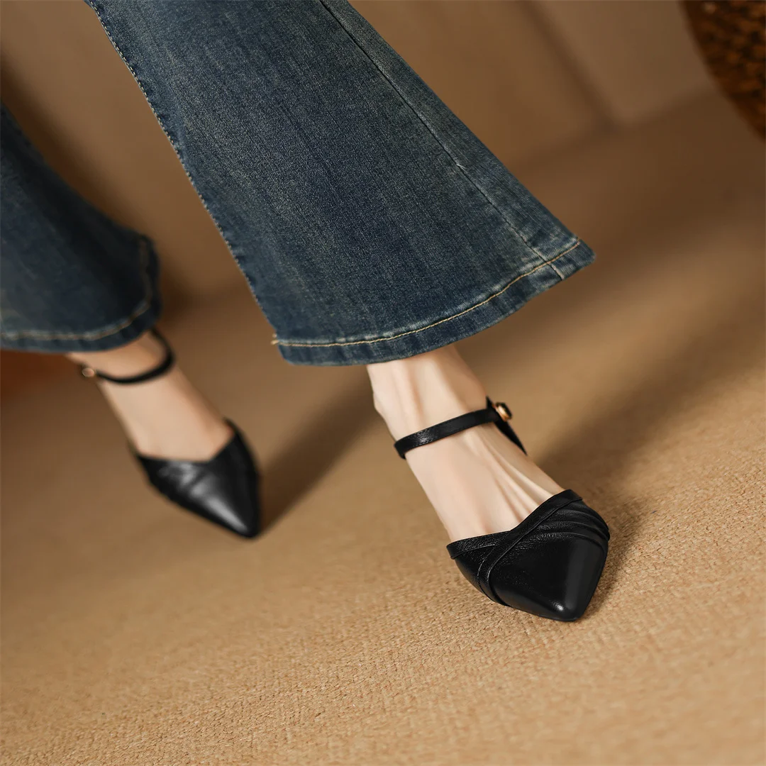 Linea Leather Point Heel