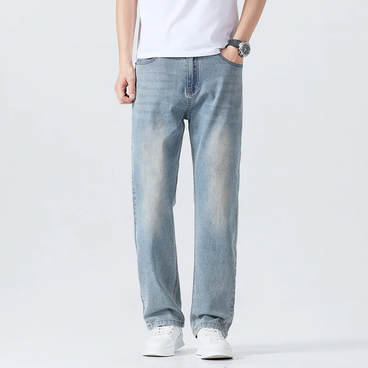 Allan Light Wash Jeans