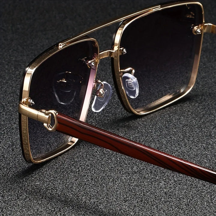 The Monarch Square Frames