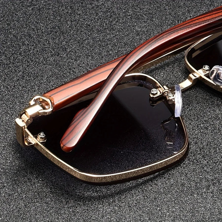 The Monarch Square Frames