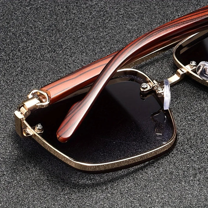 The Monarch Square Frames